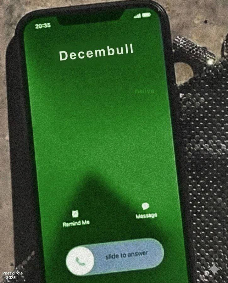 When "Decembull" calls and you’re this close to sliding into holiday mode. Remind Me? Message? Or just slide to answer! #MondayMood.