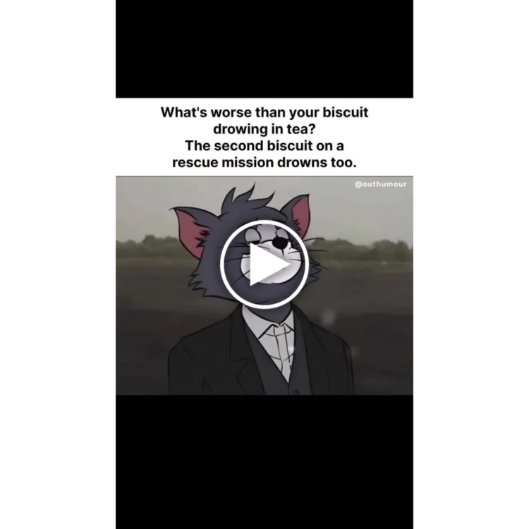 What's worse than your biscuit drowning in tea? The SECOND biscuit on a rescue mission drowns too. #tea #biscuits #fail.