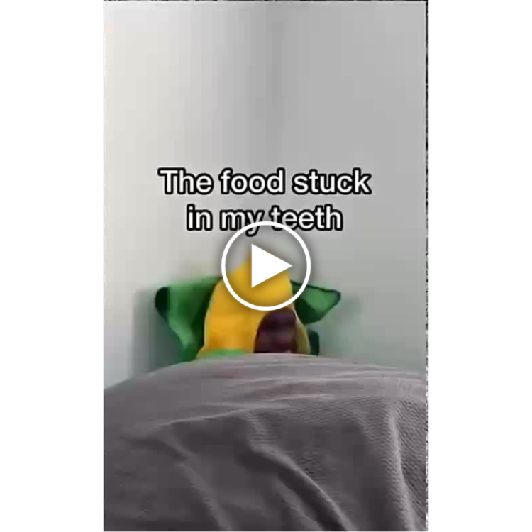 You ever just vibe in bed thinking about "The food stuck in my teeth"? 😂 #foodie #toothproblems #whyme.