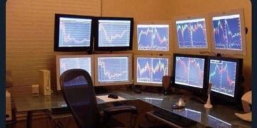 Mfs have this setup and profit $14 a year. 😂 Admit it, you’d still flex it. #trading #hustle #meme.