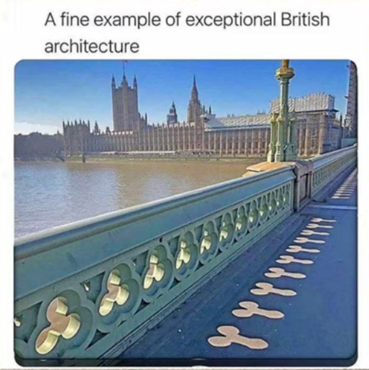 When you’re just trying to chill but your shadow wants to be the main character 😂 “Shadows got more personality than me!” #London #LOL.